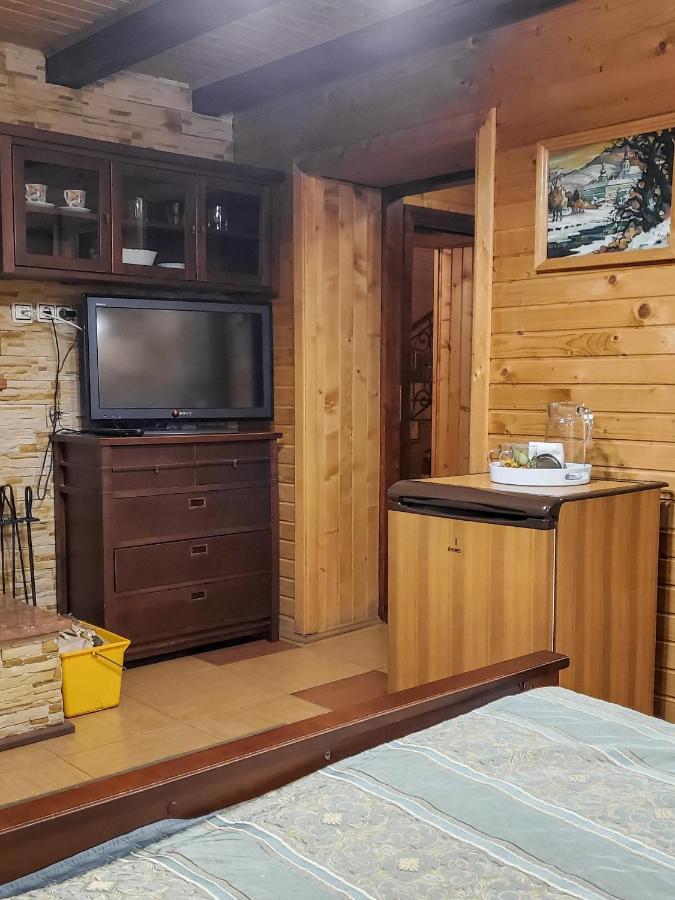 Elf-Cottage Tur'ya Paseka Ngoại thất bức ảnh