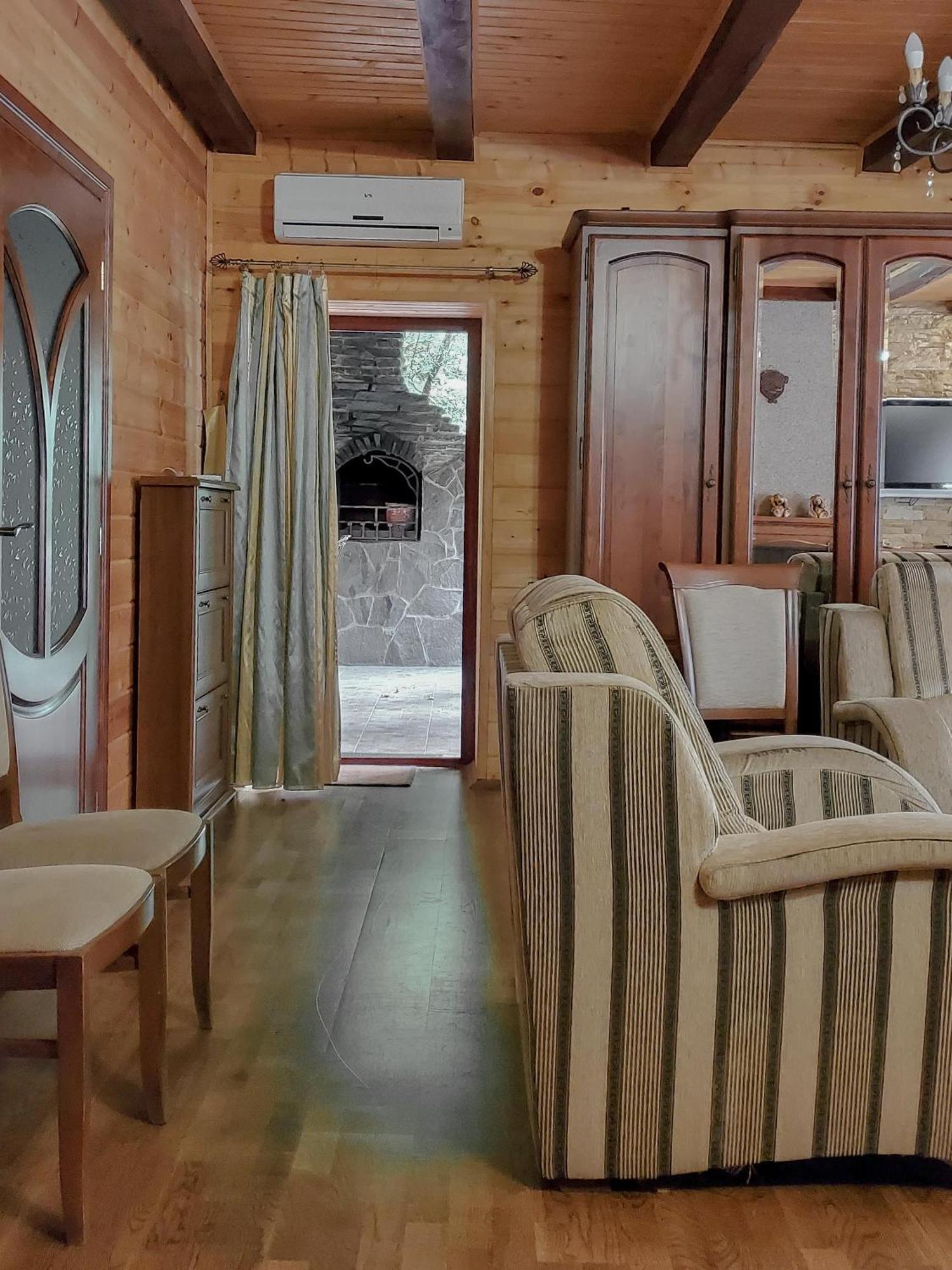 Elf-Cottage Tur'ya Paseka Ngoại thất bức ảnh