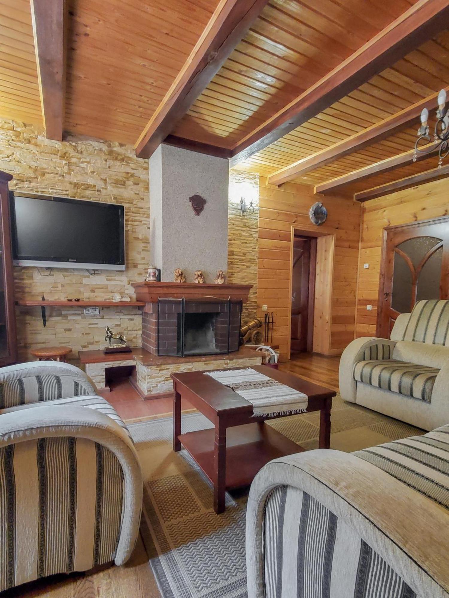 Elf-Cottage Tur'ya Paseka Ngoại thất bức ảnh