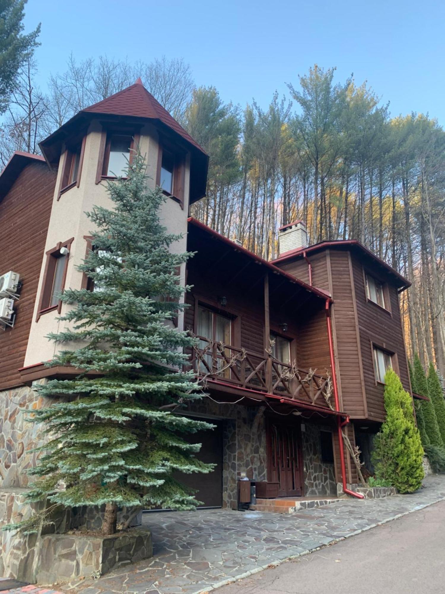 Elf-Cottage Tur'ya Paseka Ngoại thất bức ảnh