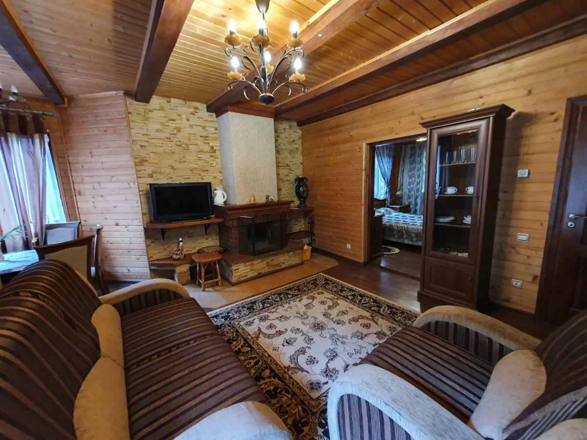 Elf-Cottage Tur'ya Paseka Ngoại thất bức ảnh