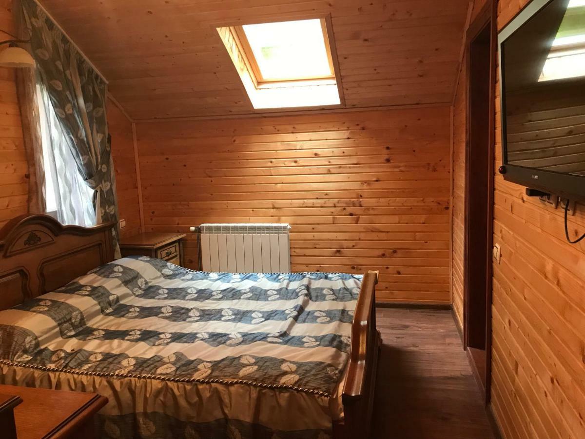 Elf-Cottage Tur'ya Paseka Ngoại thất bức ảnh