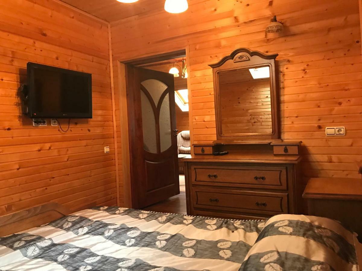 Elf-Cottage Tur'ya Paseka Ngoại thất bức ảnh