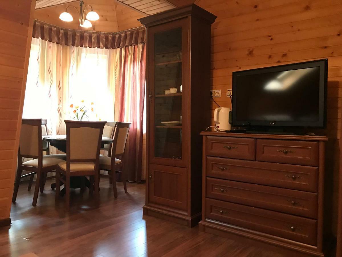 Elf-Cottage Tur'ya Paseka Ngoại thất bức ảnh