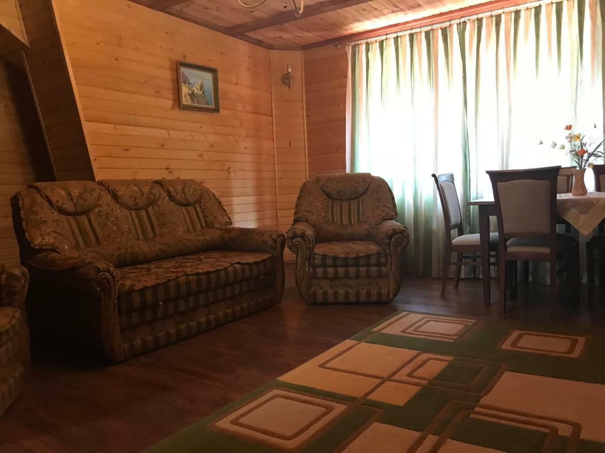 Elf-Cottage Tur'ya Paseka Ngoại thất bức ảnh