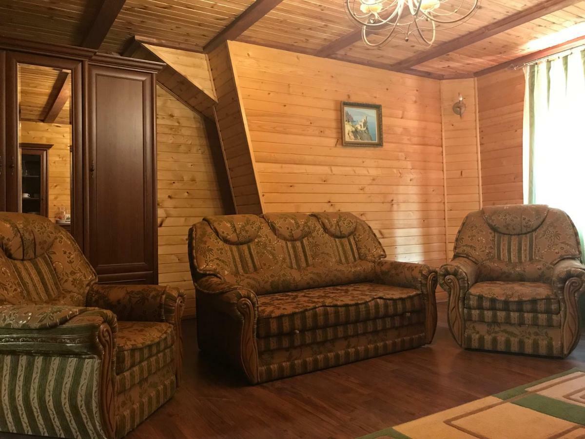 Elf-Cottage Tur'ya Paseka Ngoại thất bức ảnh