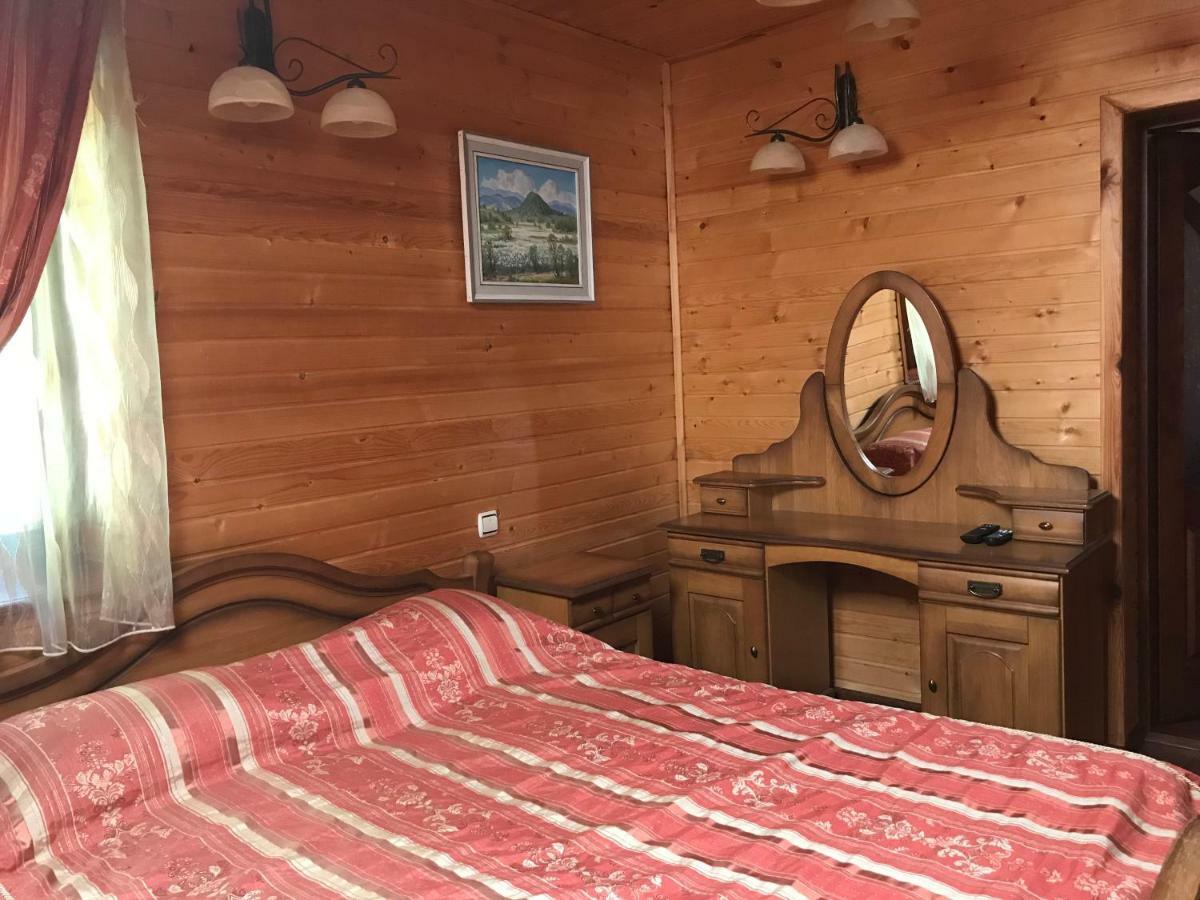 Elf-Cottage Tur'ya Paseka Ngoại thất bức ảnh