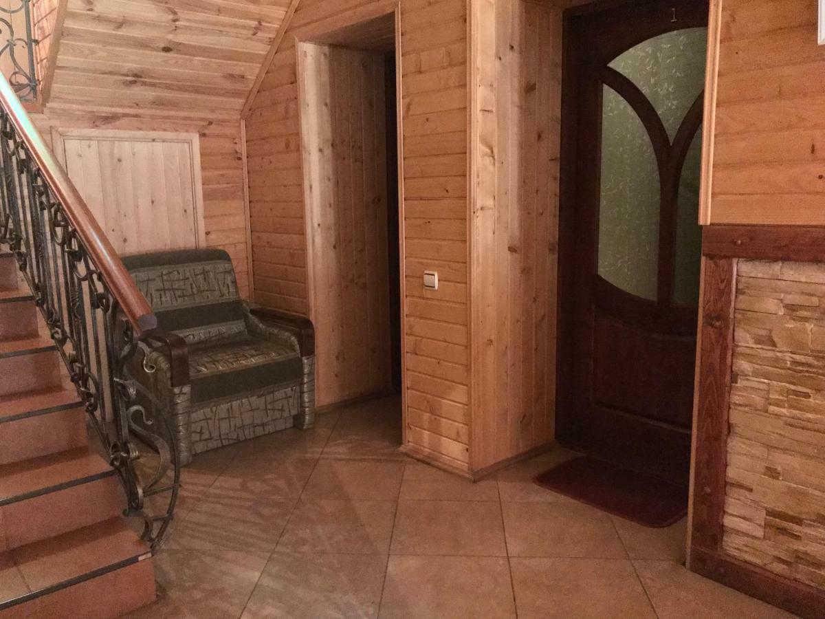 Elf-Cottage Tur'ya Paseka Ngoại thất bức ảnh